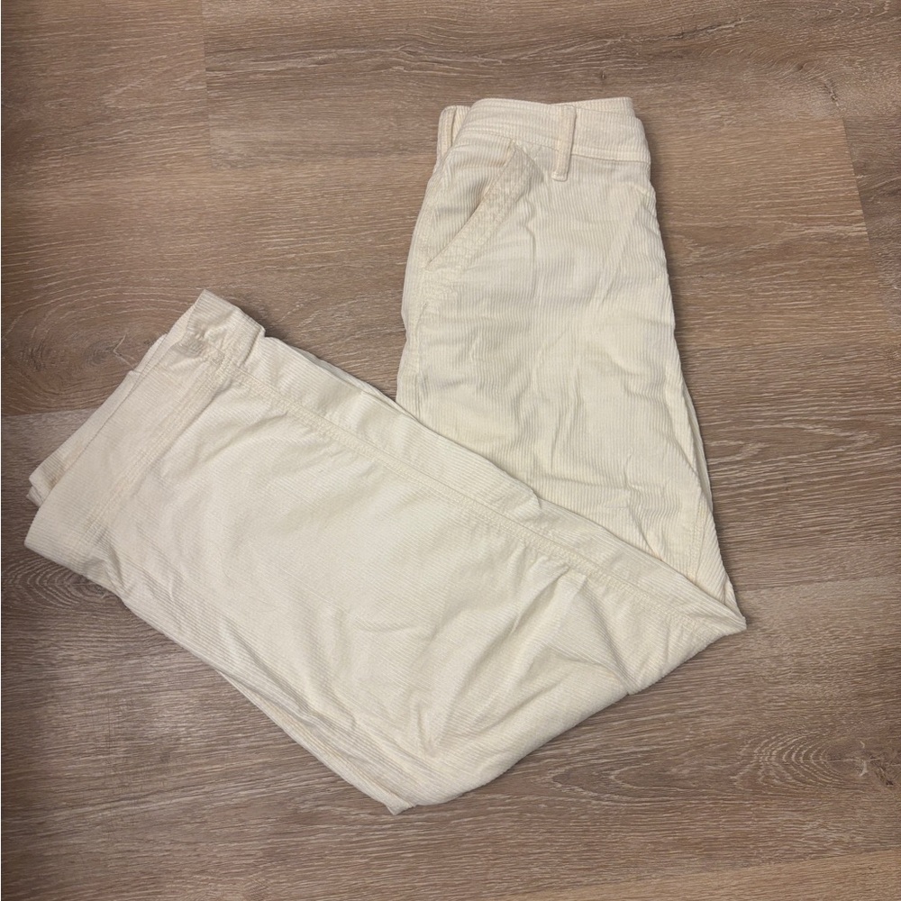 White corduroy wide-leg high-waisted cargo pants